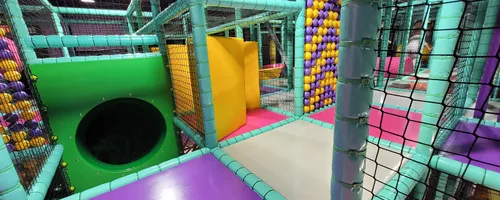 PINIATA Sala zabaw Kawiarnia
