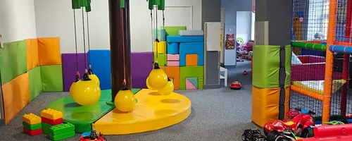FIKOLANDIA Dziecięcy Park Rozrywki