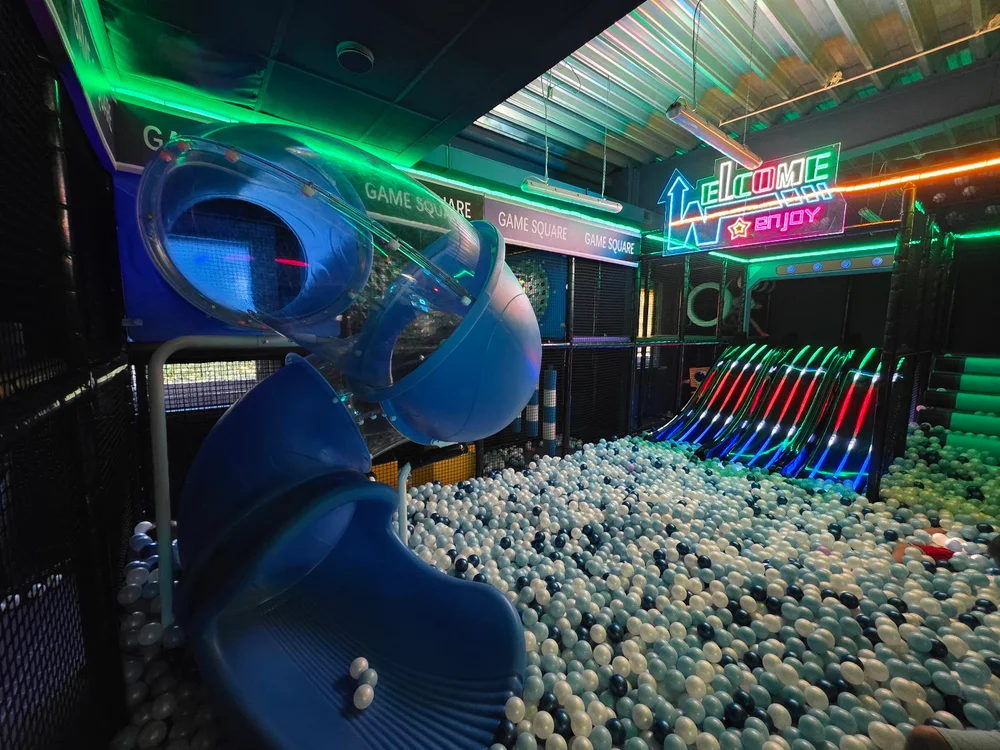 FunPark Neonowa Sala Zabaw - zdjęcie sali zabaw 2