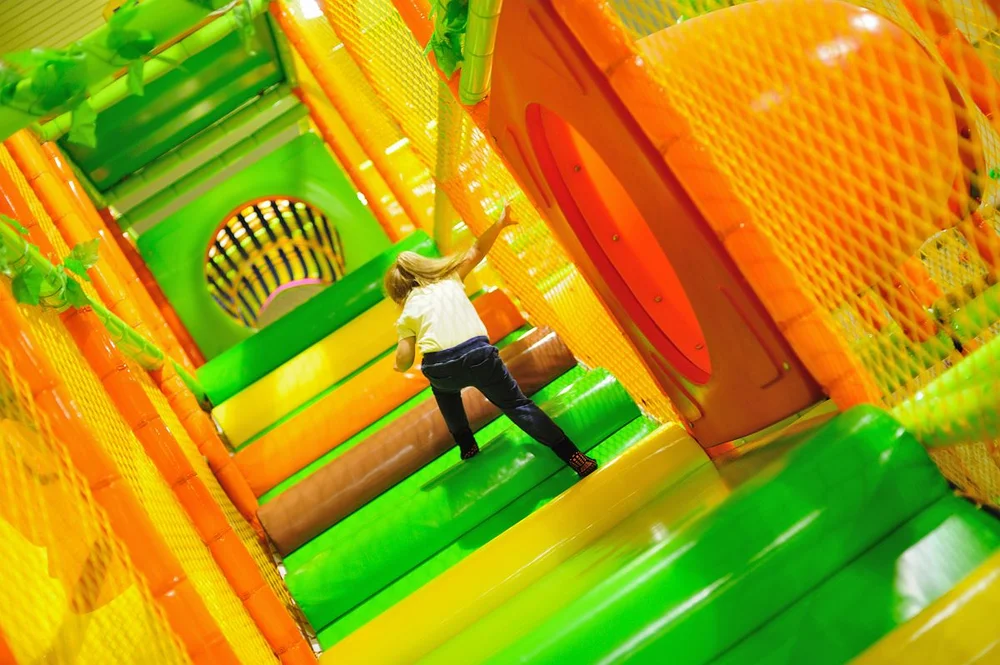 Malutkie FunPark & GamePark – sala zabaw i sala gier interaktywnych, pizzeria, kawiarnia, lodziarnia | Radomsko - zdjęcie sali zabaw 4