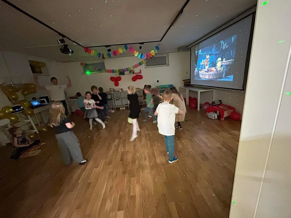 Czerwony Domek Pracownia Edukacyjna - zdjęcie sali zabaw 2