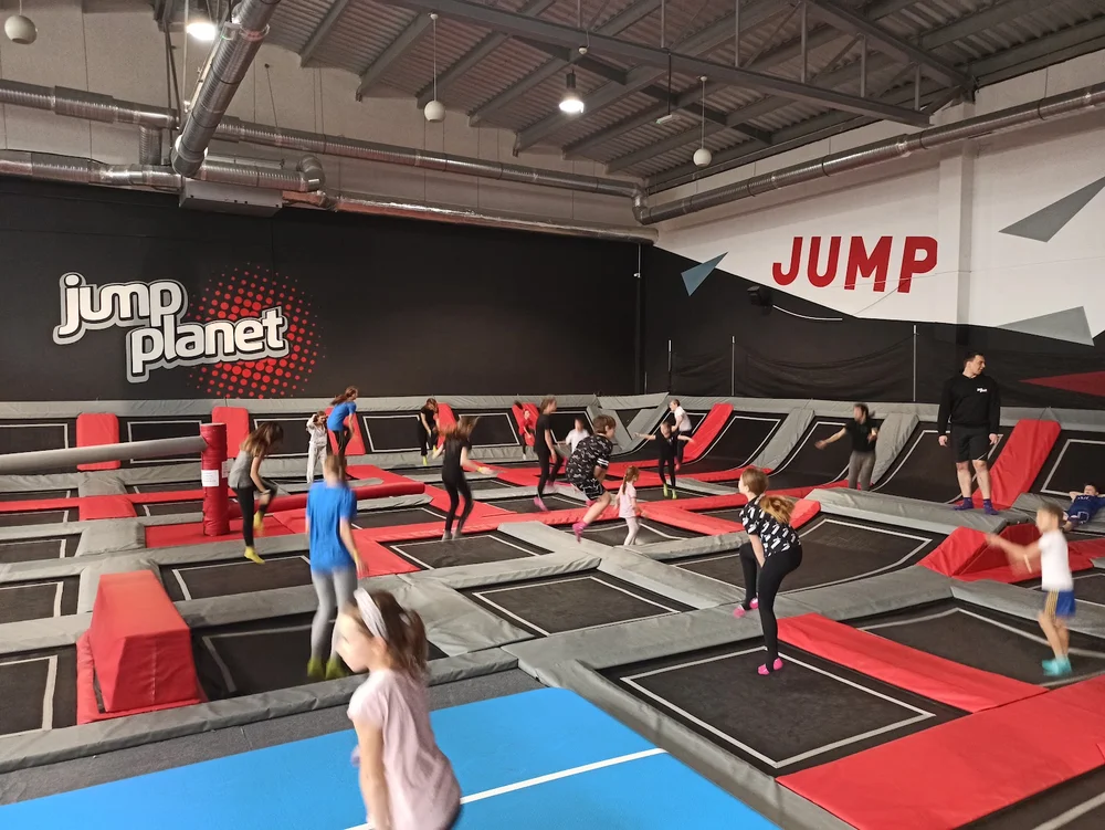 Photo of Park Trampolin i sala zabaw AIR JUMP Ksawerów