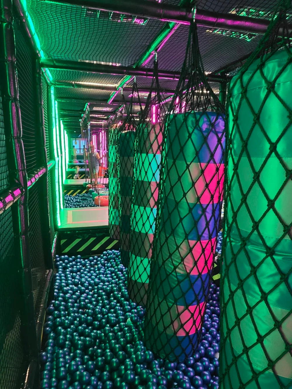 FunPark Neonowa Sala Zabaw - zdjęcie sali zabaw 3