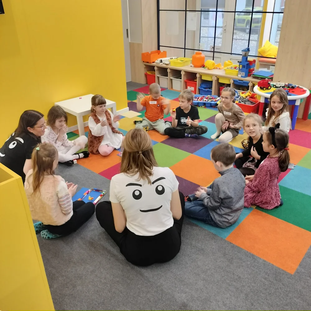 Centrum Edukacji Technicznej i Zabaw ROBOproject - zajęcia dla dzieci - Robotyka i Programowanie - Urodziny - Półkolonie - zdjęcie sali zabaw 5