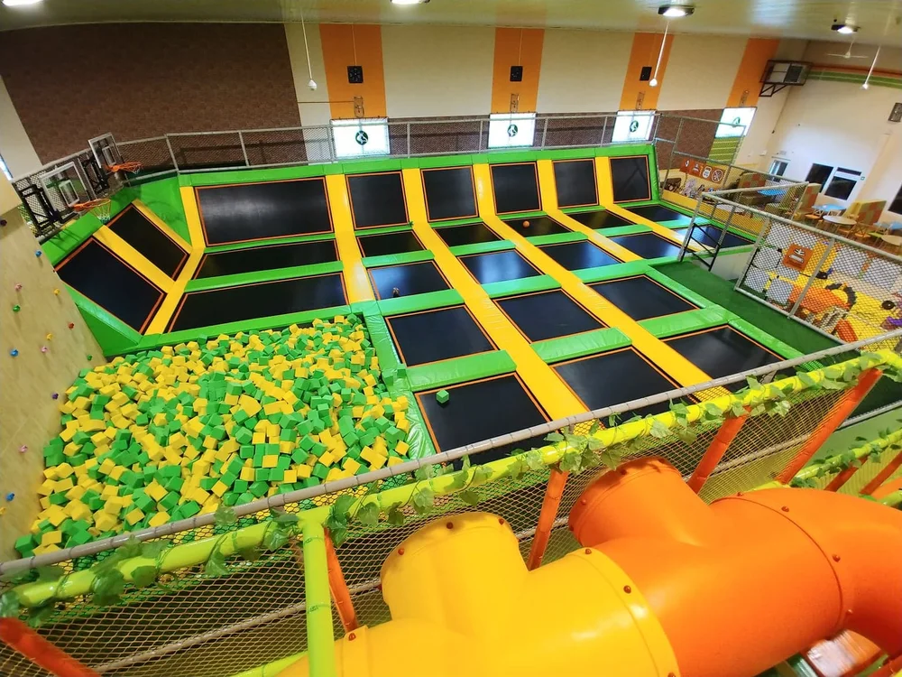 Malutkie FunPark & GamePark – sala zabaw i sala gier interaktywnych, pizzeria, kawiarnia, lodziarnia | Radomsko - zdjęcie sali zabaw 3