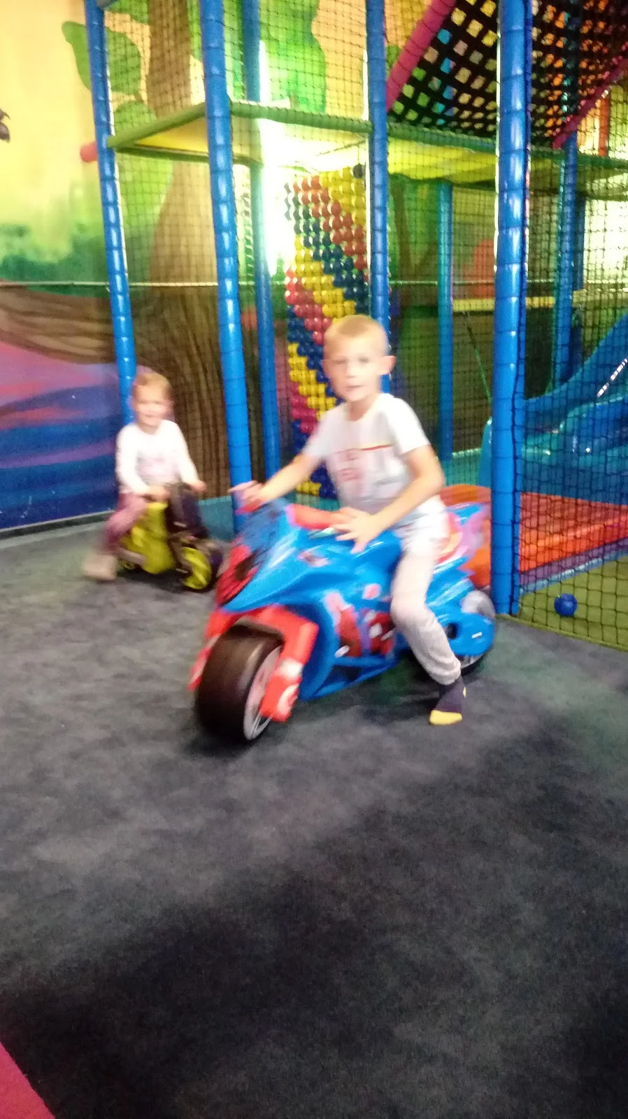 FIGLARIUM Hall Playroom Ostroleka - zdjęcie sali zabaw 3